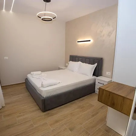 Alessio'S Seaside Apartment * Дуррес